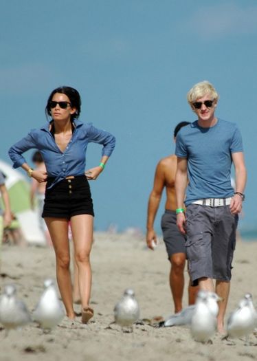 Tom+Felton+Girlfriend+Jade+Beach+Miami+Q7VYquIhjzRl.jpg