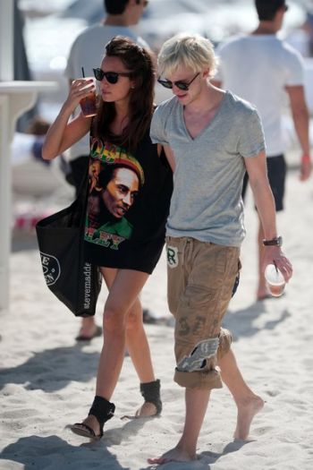 Tom+Felton+Girlfriend+Jade+Heading+Shade+Miami+DGJ8X0yEbIwl.jpg