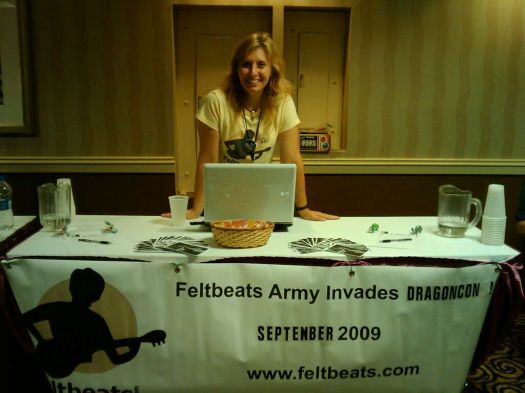 Gidge_8 at the Feltbeats Army booth at Dragon*Con.
